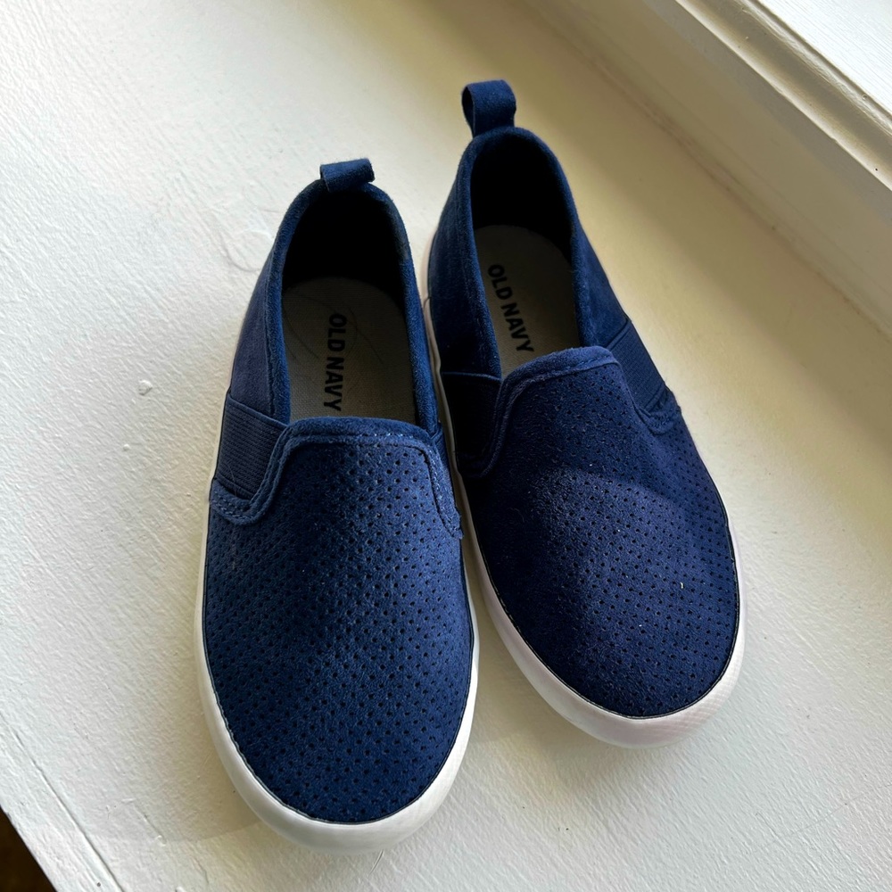 Toddler Boy Loafer like new! Size 7